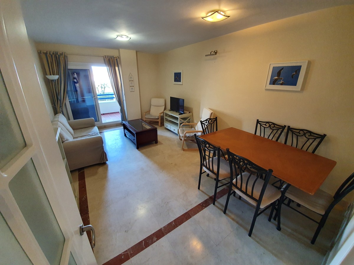 2 bedroom apartment for rent in San Luis de Sabinillas on the first line - mibgroup.es