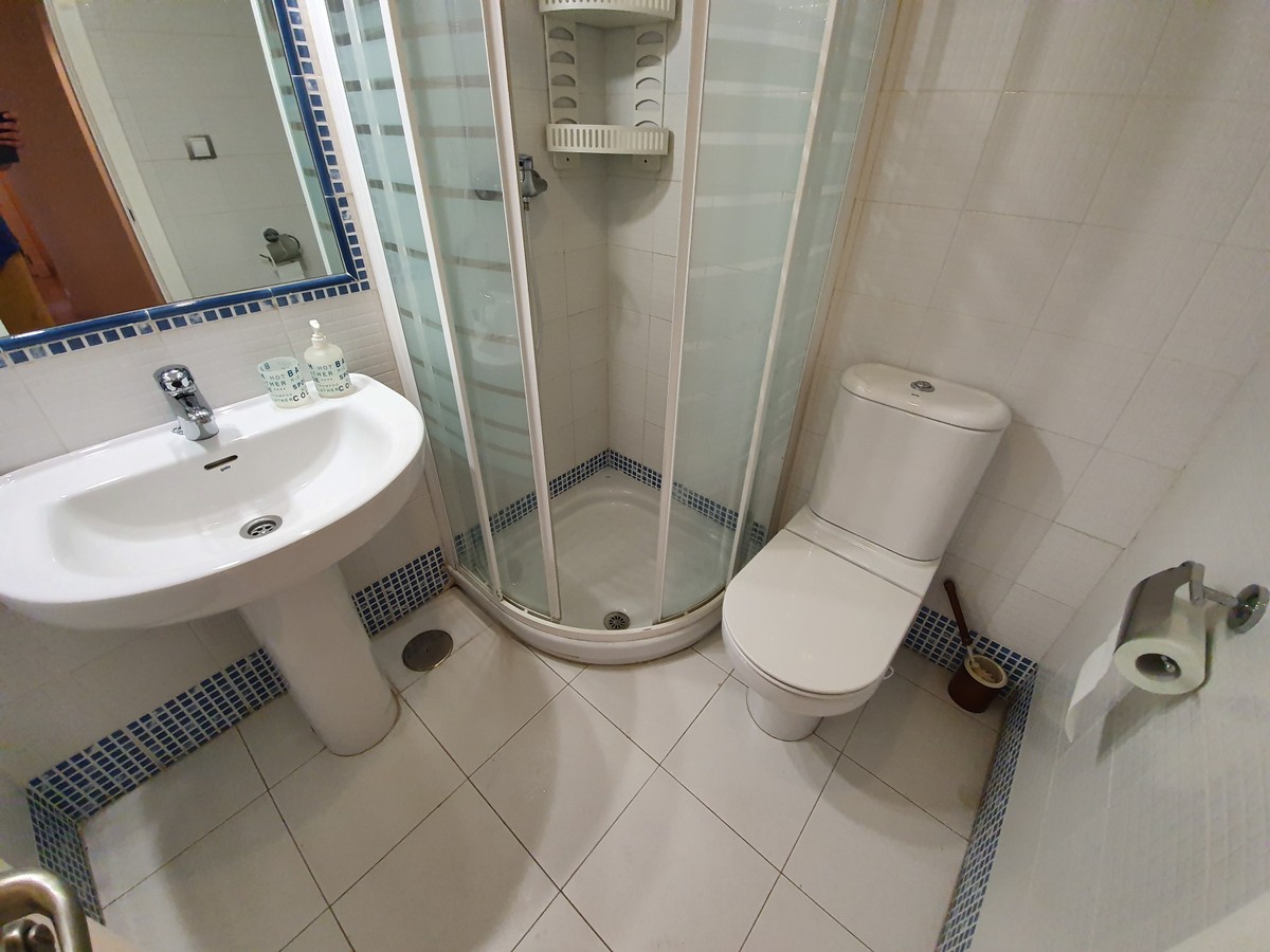 2 bedroom apartment for rent in San Luis de Sabinillas on the first line - mibgroup.es