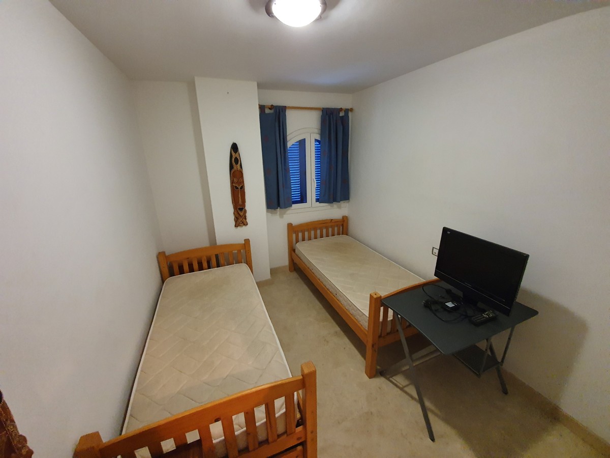 2 bedroom apartment for rent in San Luis de Sabinillas on the first line - mibgroup.es