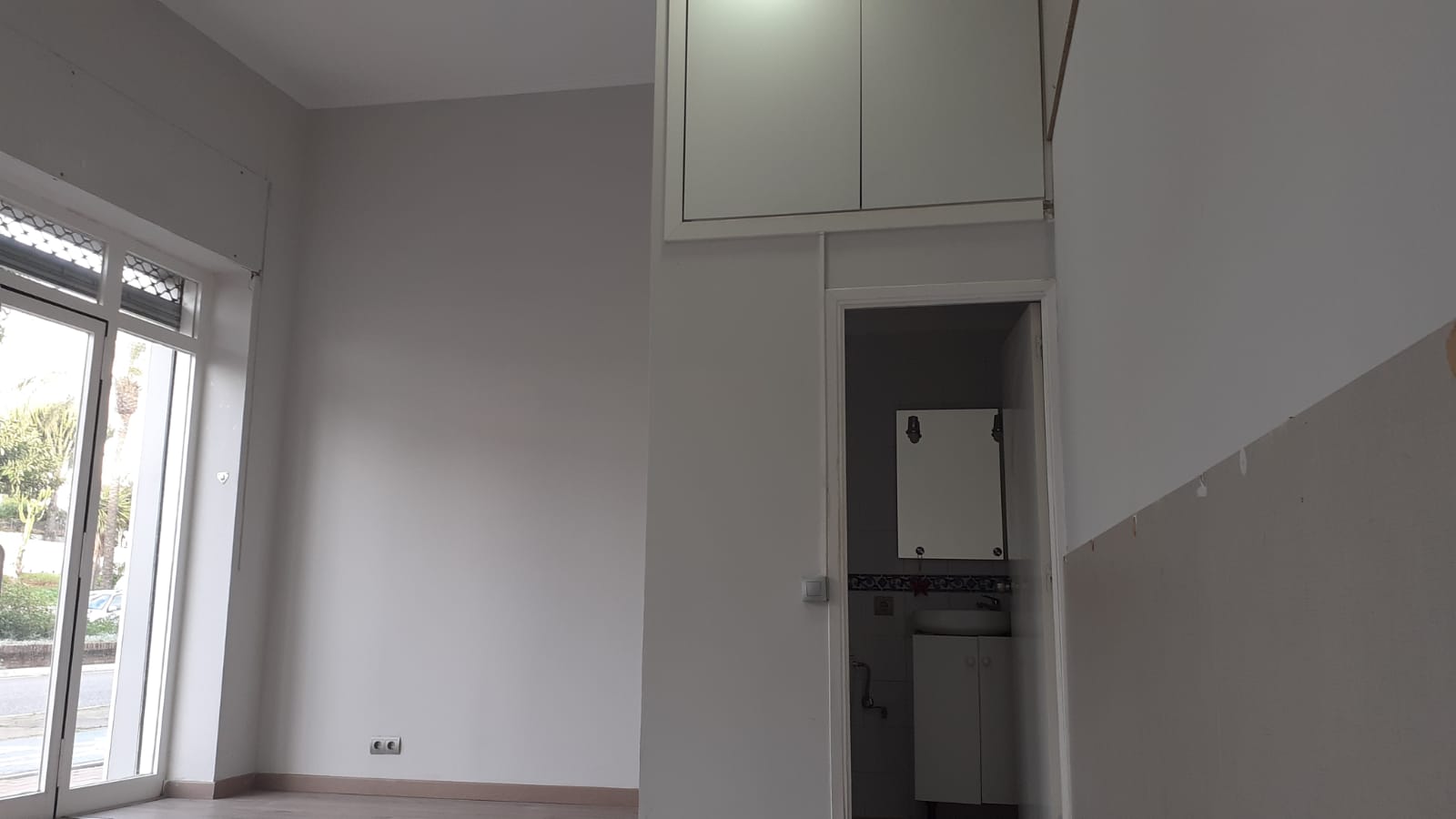 Локаль в аренду в центре Эстепоны в очень хорошем коммерческом месте - mibgroup.es