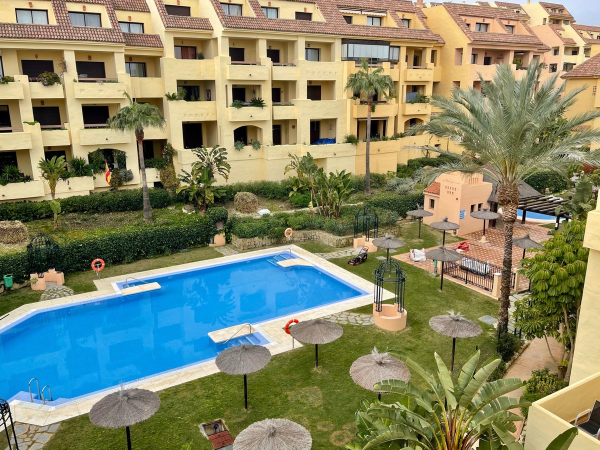 Apartamento de 2 dormitorios en La Duquesa en alquiler junto a campos de golf - mibgroup.es