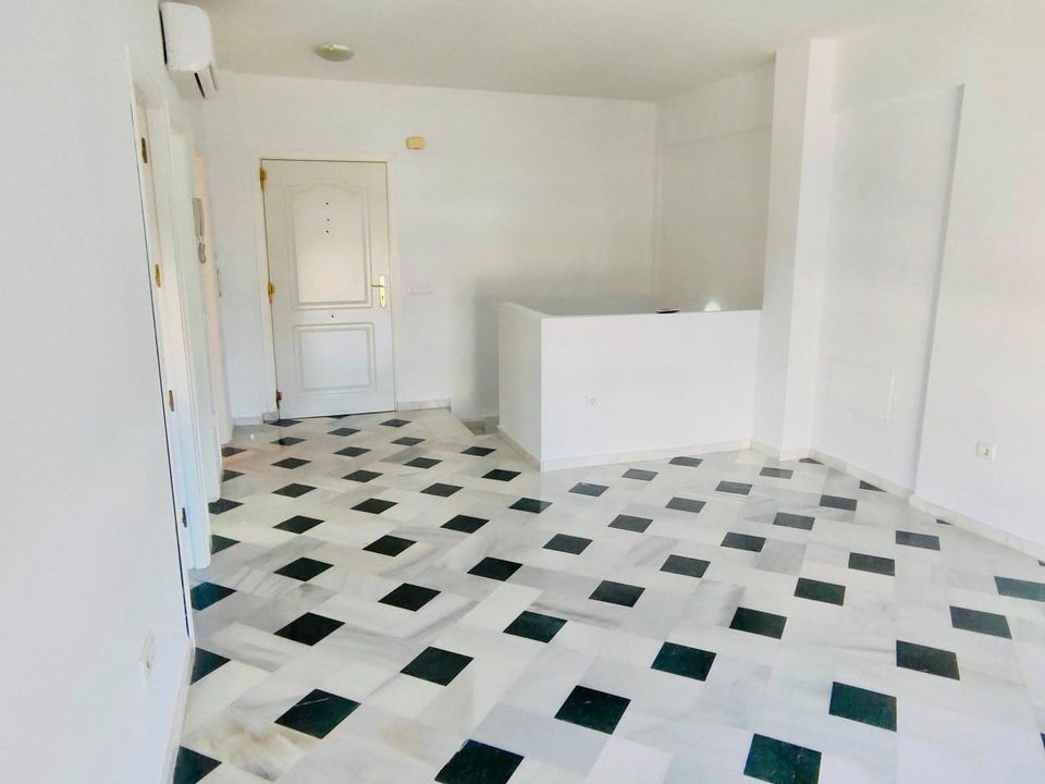 3 спальный таунхаус в аренду в Торребланке - mibgroup.es