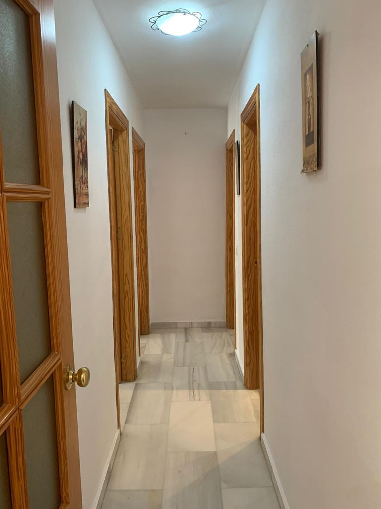 3 bedroom apartment with 2 bathrooms for rent in Estepona - mibgroup.es