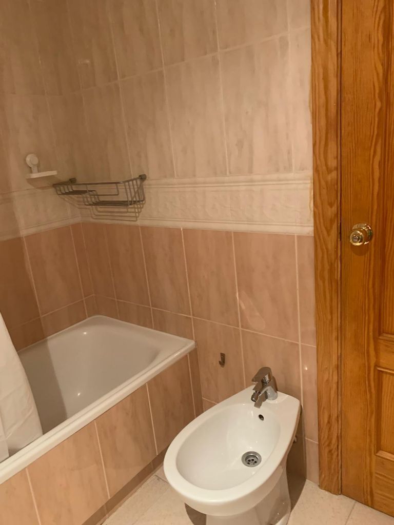 3 bedroom apartment with 2 bathrooms for rent in Estepona - mibgroup.es