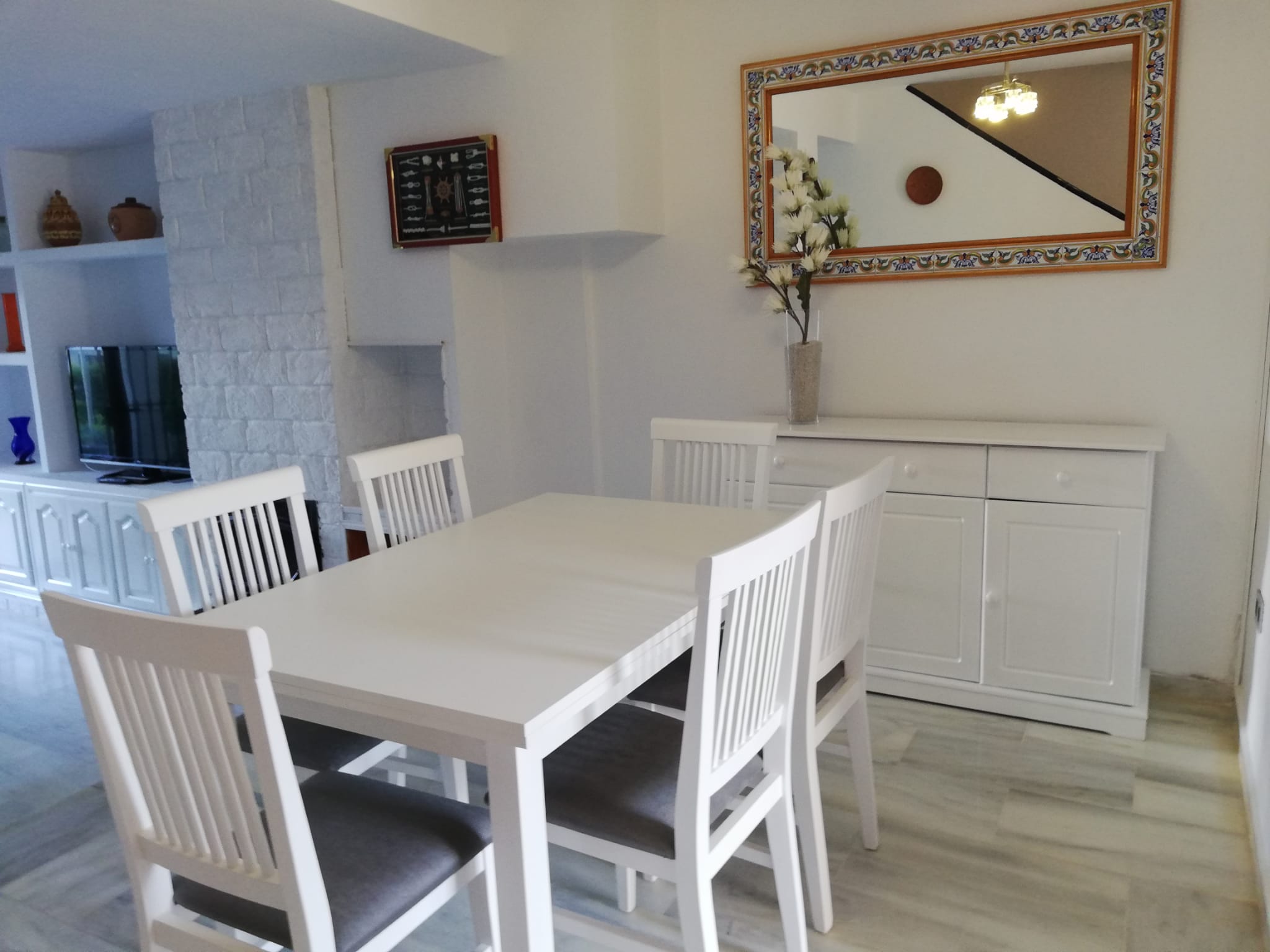 Adosado de 2 dormitorios en La Duquesa en alquiler en primera línea de mar - mibgroup.es