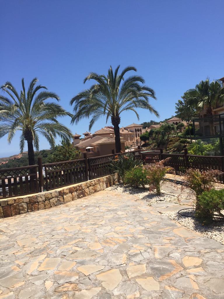 3 bedroom townhouse in Elviria (Marbella) for rent - mibgroup.es