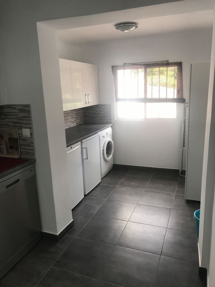 2 спальный таунхаус в аренду в Манильве - mibgroup.es