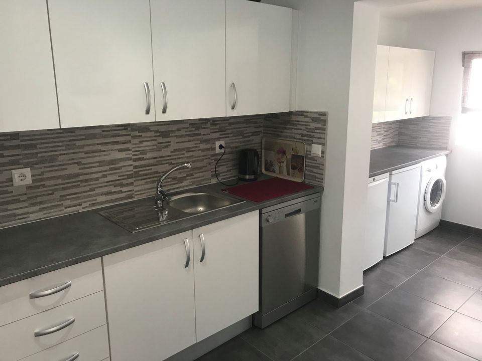 2 спальный таунхаус в аренду в Манильве - mibgroup.es