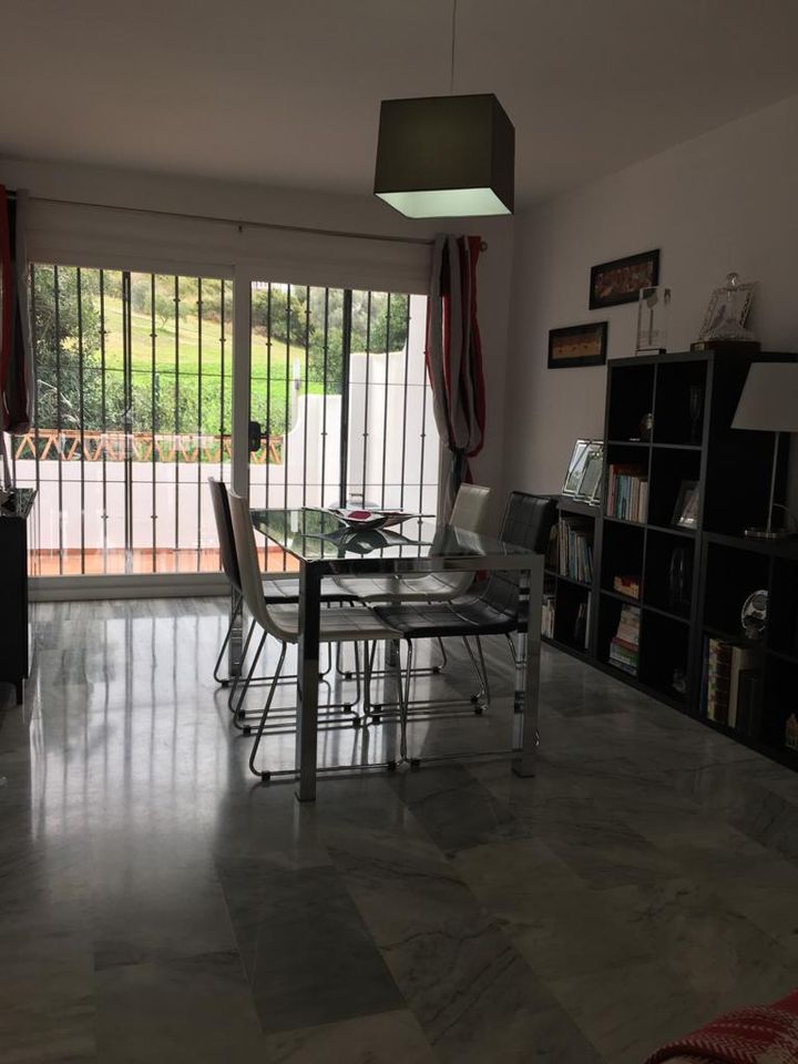 4 спальный таунхаус в аренду в Манильве - mibgroup.es