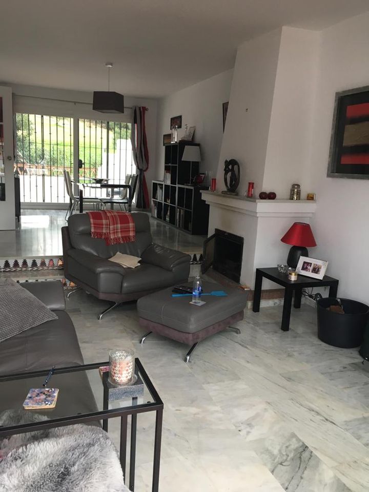 4 спальный таунхаус в аренду в Манильве - mibgroup.es