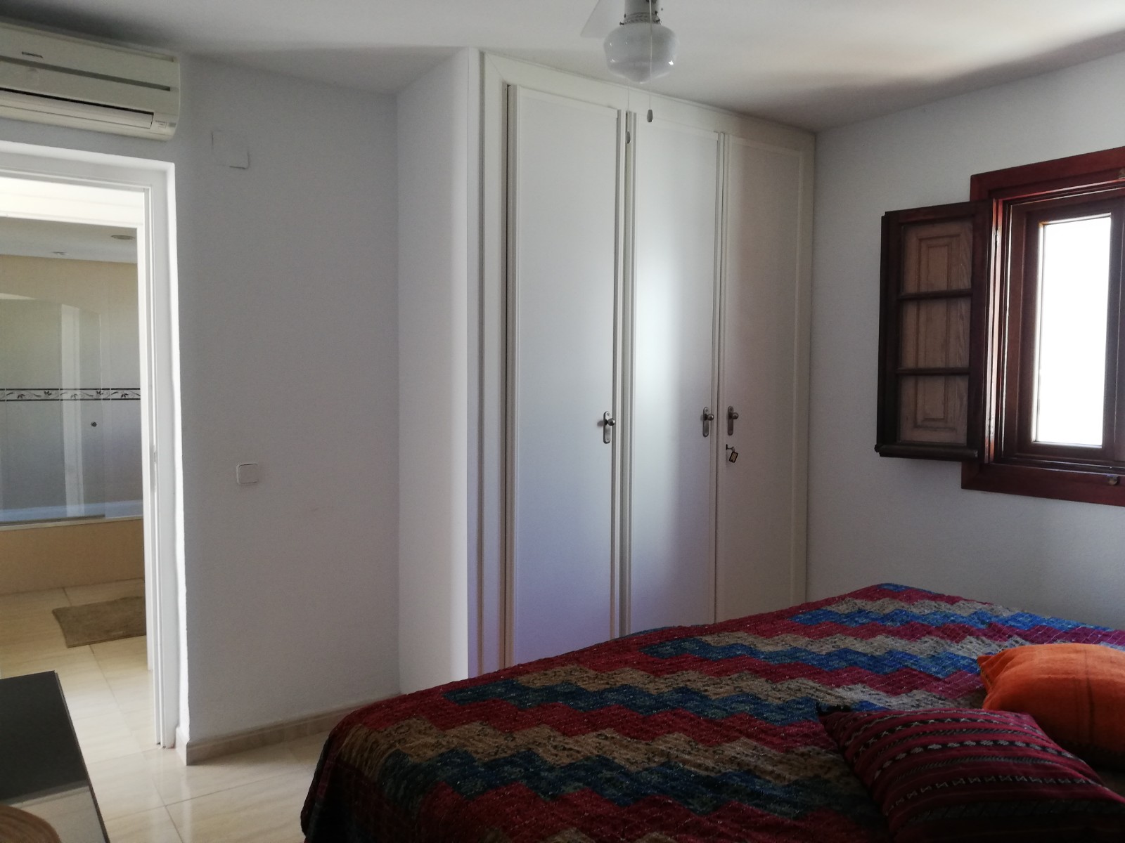3 спальный пентхаус в аренду в порту Ла Дукесы с видом на море - mibgroup.es