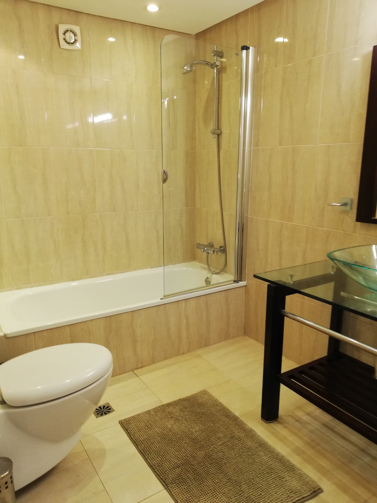 3 спальный пентхаус в аренду в порту Ла Дукесы с видом на море - mibgroup.es