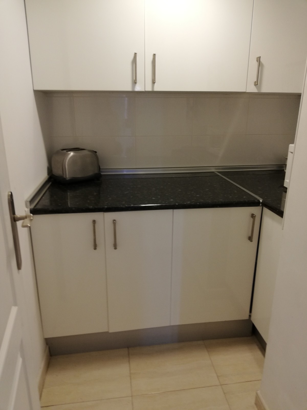 3 спальный пентхаус в аренду в порту Ла Дукесы с видом на море - mibgroup.es