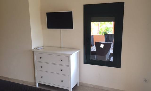 3 спальная квартира в аренду в Ель Кампанарио, Эстепона - mibgroup.es