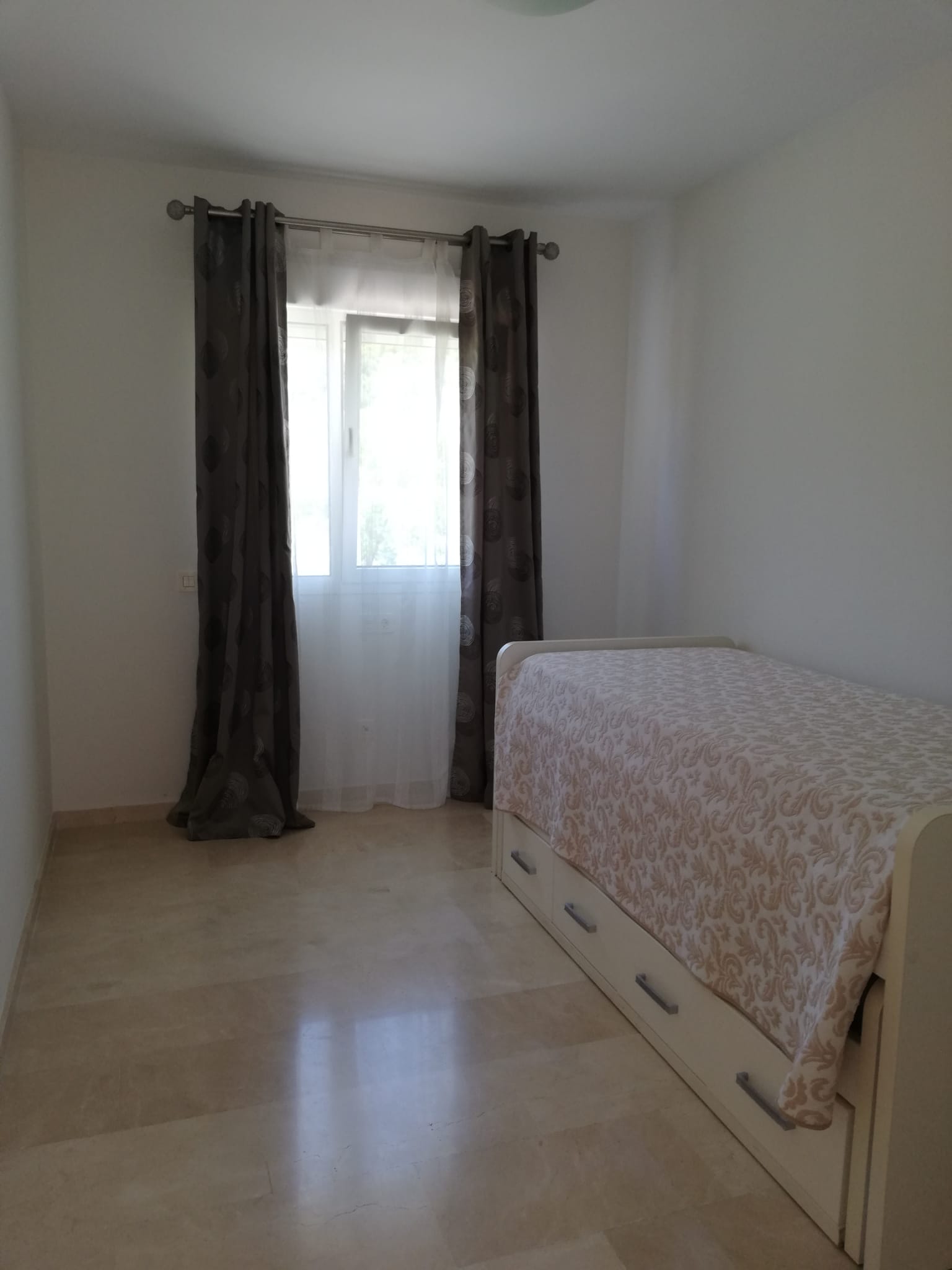 Penthouse in Estepona with sea and golf views with its own lift to the apartment and a huge terrace - mibgroup.es