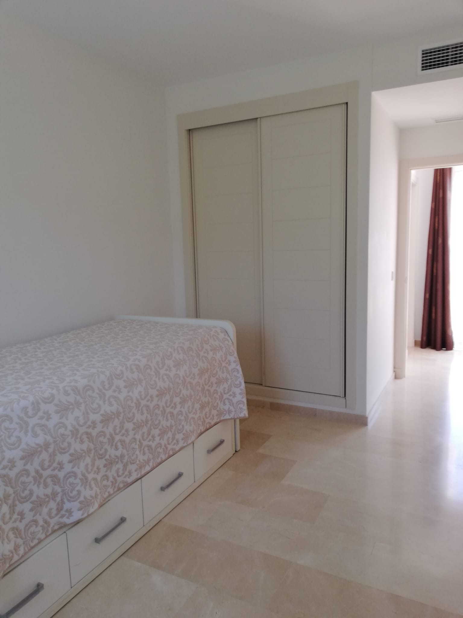 Penthouse in Estepona with sea and golf views with its own lift to the apartment and a huge terrace - mibgroup.es