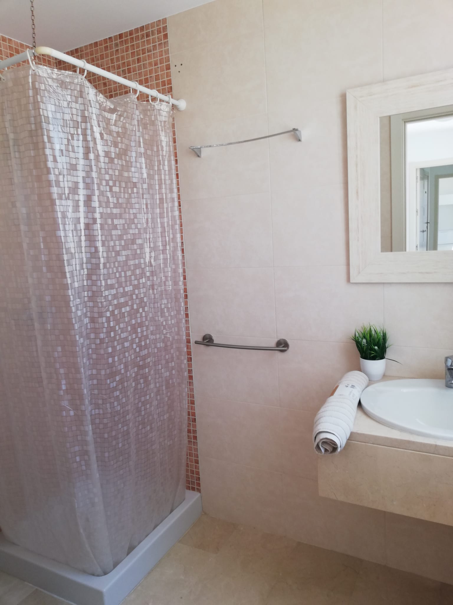 Penthouse in Estepona with sea and golf views with its own lift to the apartment and a huge terrace - mibgroup.es