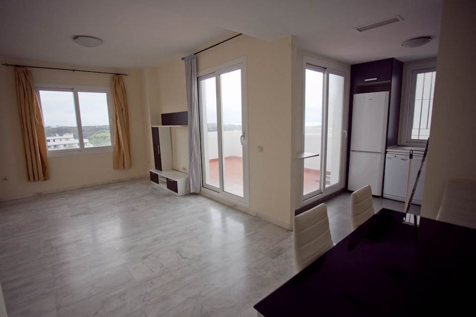 Se alquila piso de 2 dormitorios con vistas al mar en Valle Romano golf - thumb - mibgroup.es