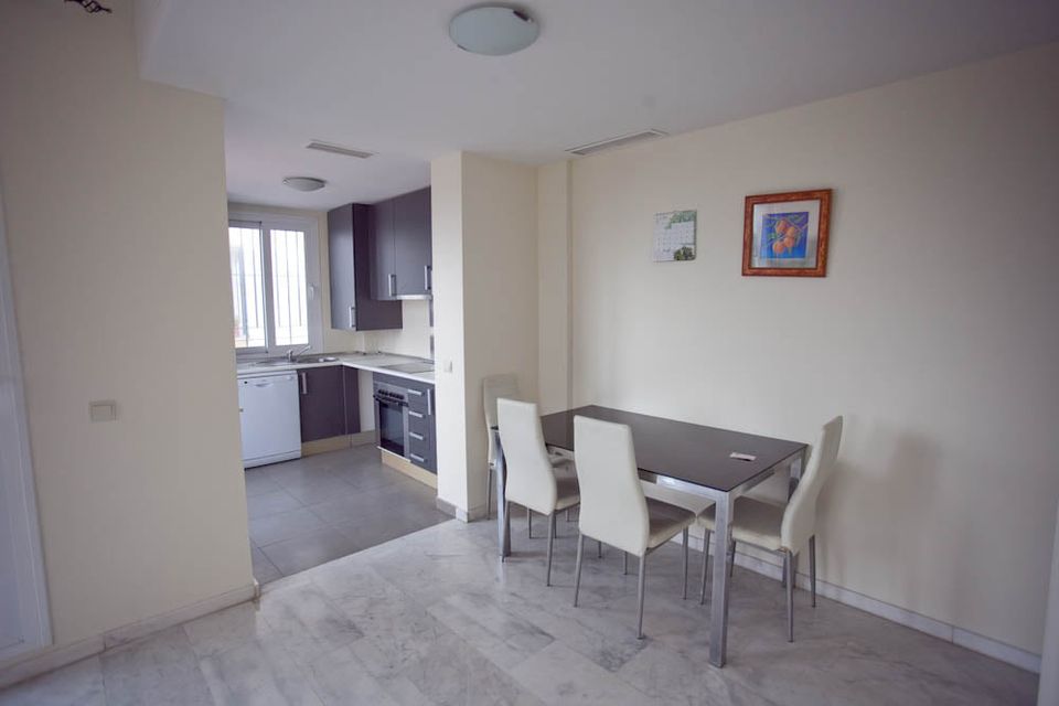 2 спальная квартира в аренду с видом на море в Валле Романо гольф - mibgroup.es