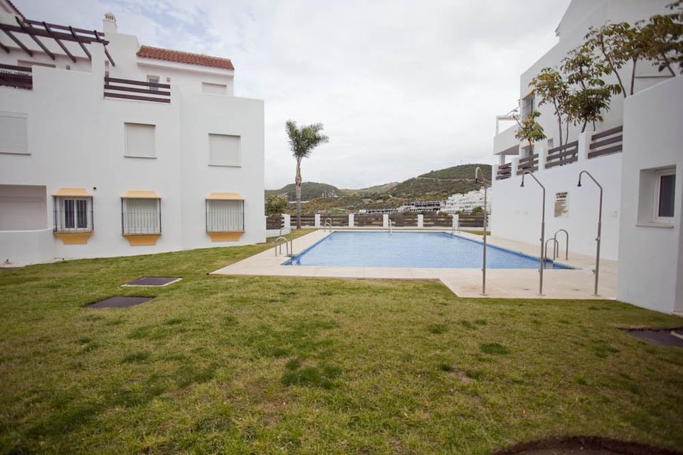 2 спальная квартира в аренду с видом на море в Валле Романо гольф - mibgroup.es