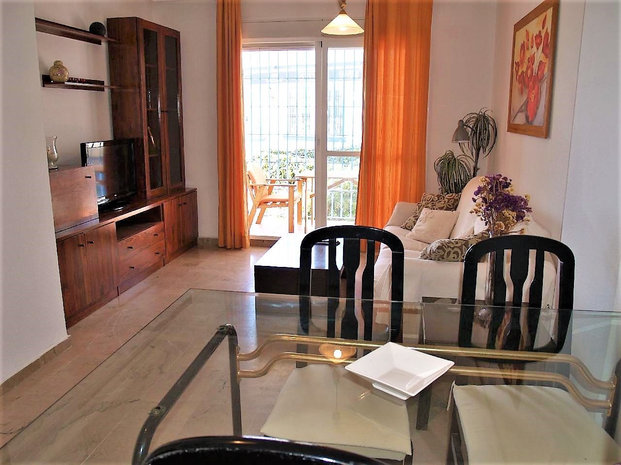 2 спальная квартира в аренду в порту Эстепоны - mibgroup.es