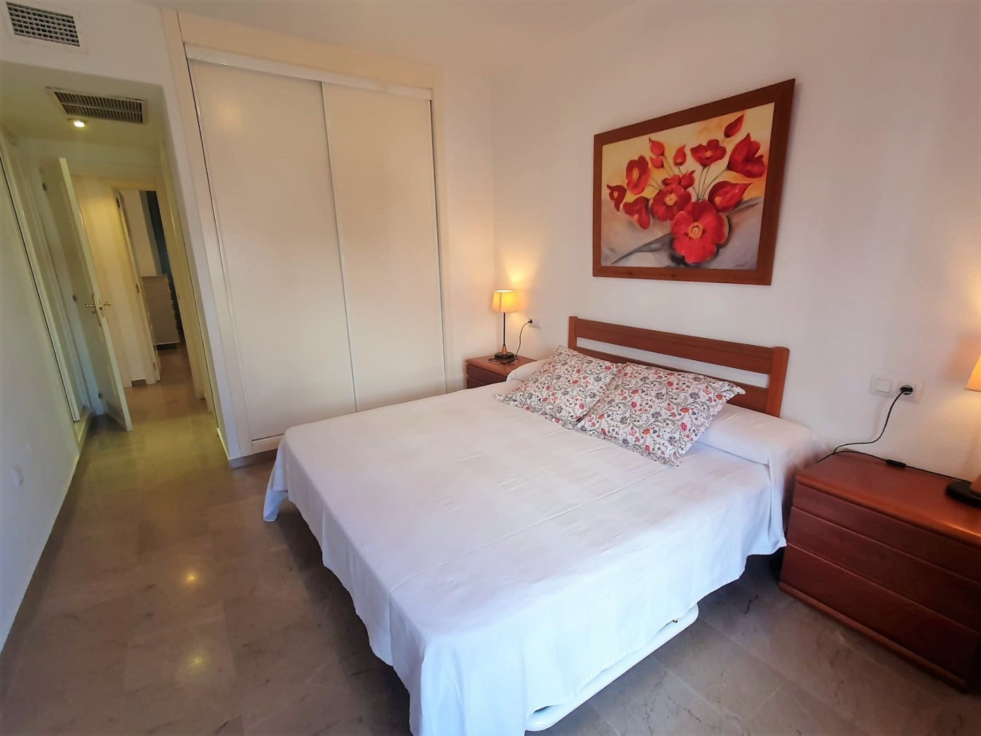 2 спальная квартира в аренду в порту Эстепоны - mibgroup.es