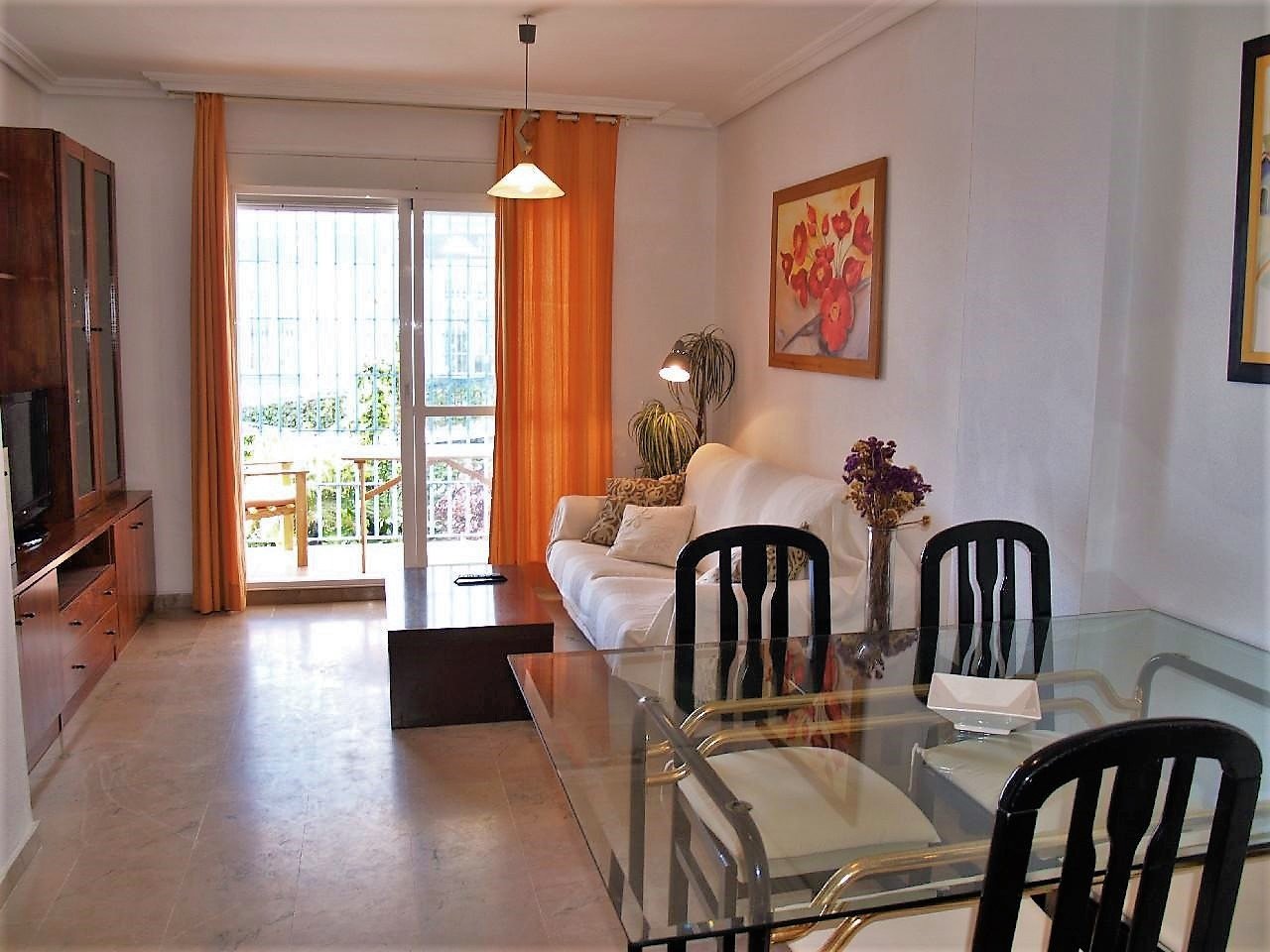 2 спальная квартира в аренду в порту Эстепоны - mibgroup.es