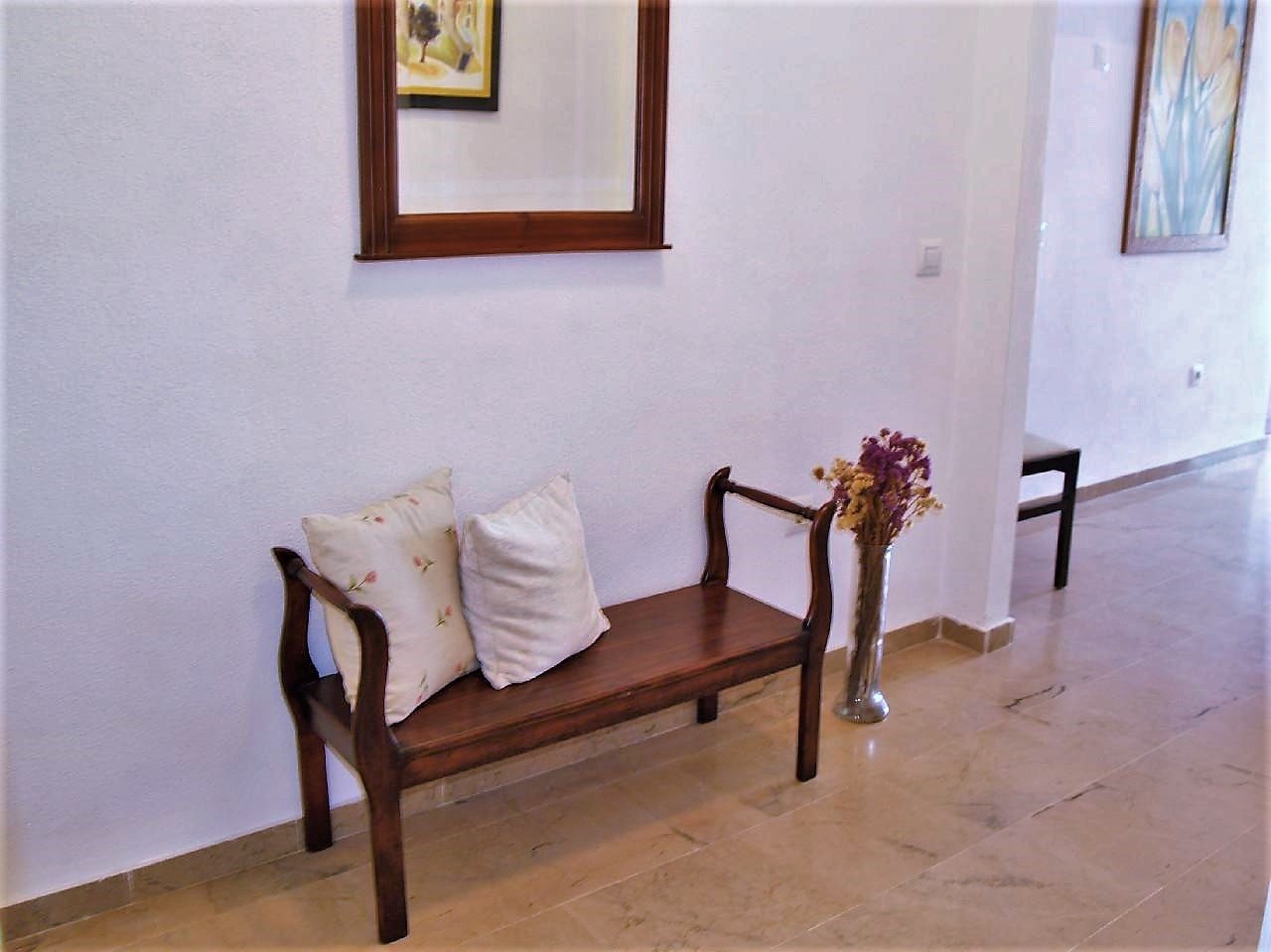 2 спальная квартира в аренду в порту Эстепоны - mibgroup.es