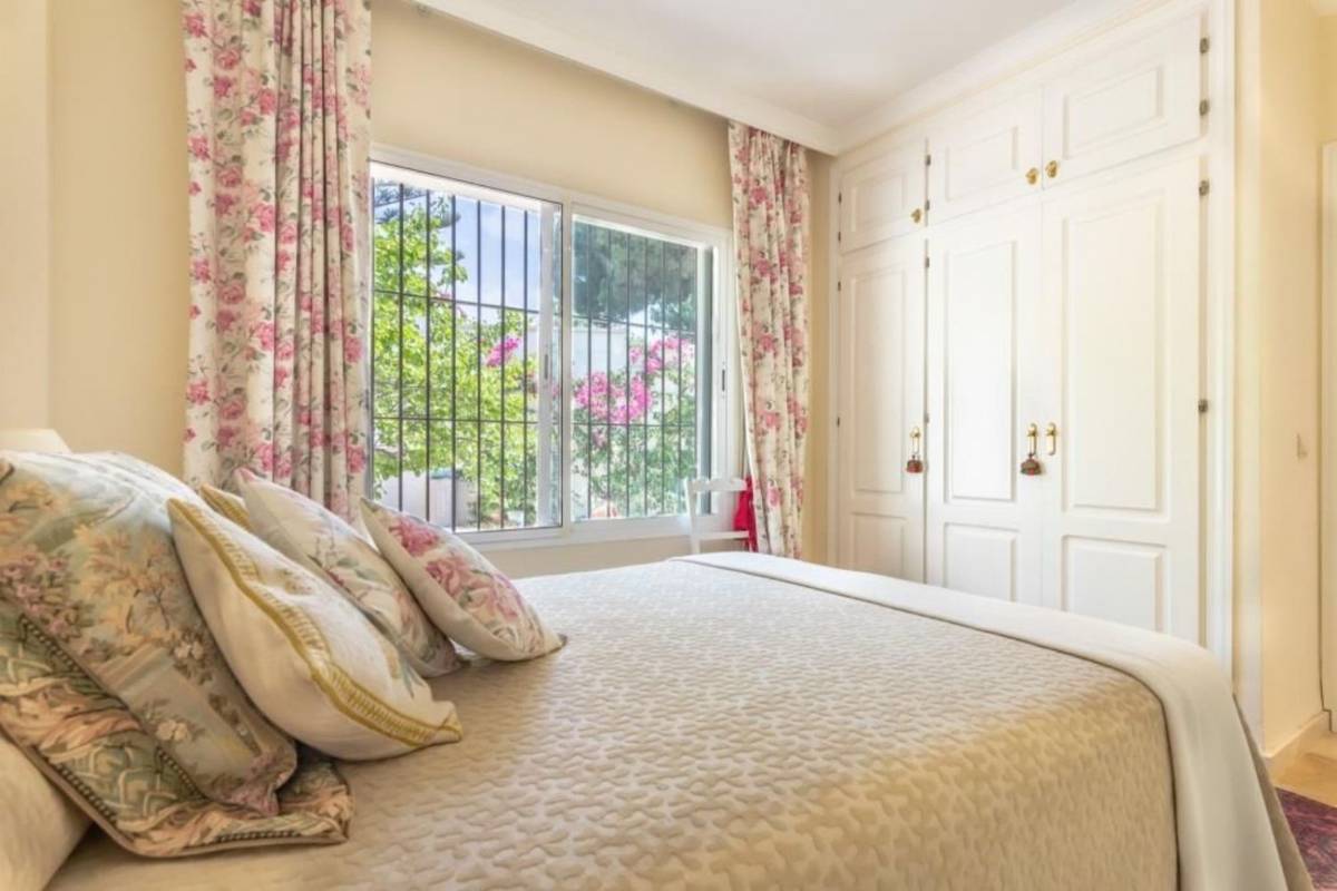 Одноэтажная 3 спальная вилла в Эль Росарио - mibgroup.es