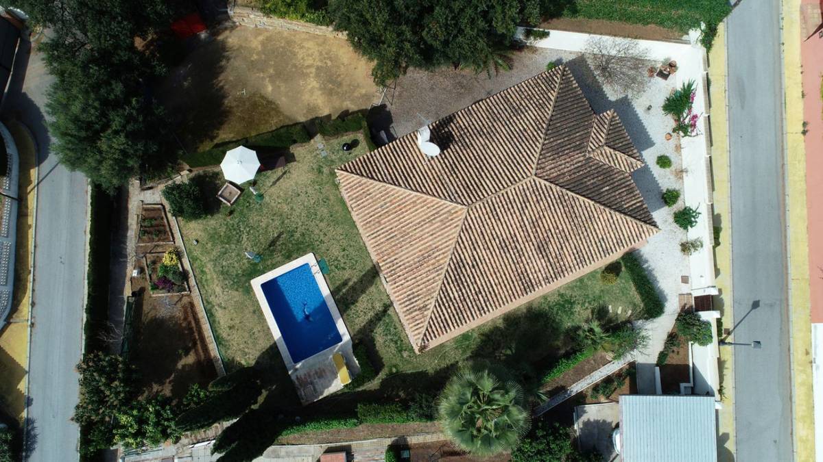 Одноэтажная 3 спальная вилла в Эль Росарио - mibgroup.es