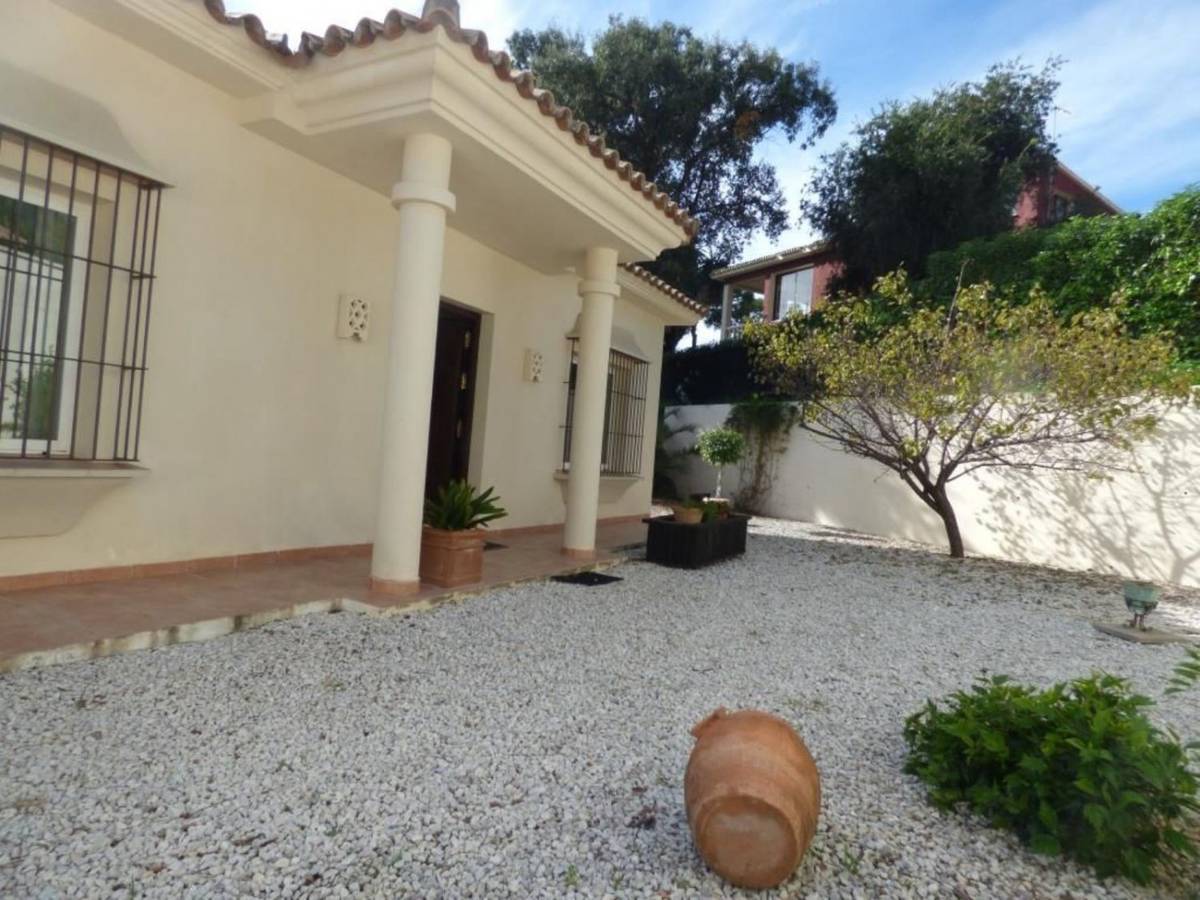 Одноэтажная 3 спальная вилла в Эль Росарио - mibgroup.es