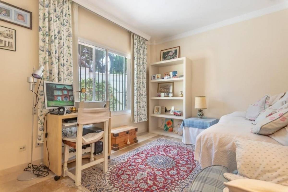 Одноэтажная 3 спальная вилла в Эль Росарио - mibgroup.es