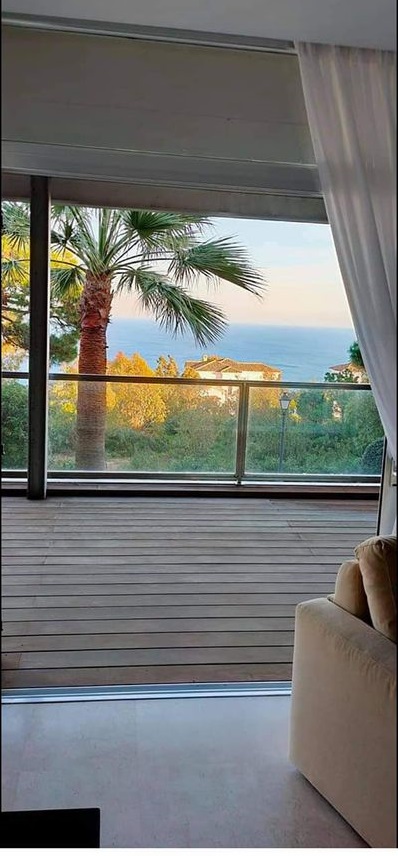 Великолепная 3 спальная квартира в Ла Дукесе с большой террасой - mibgroup.es