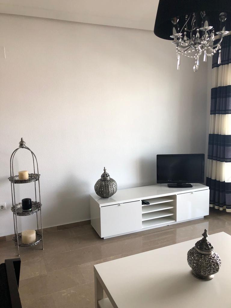 Квартира с 1 спальней в аренду в порту Эстепоны - mibgroup.es