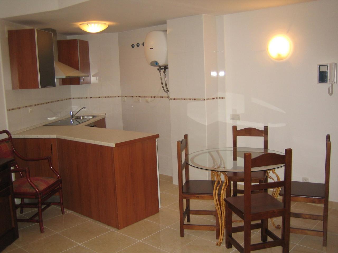 One bedroom apartment for rent in the center of Estepona - thumb - mibgroup.es