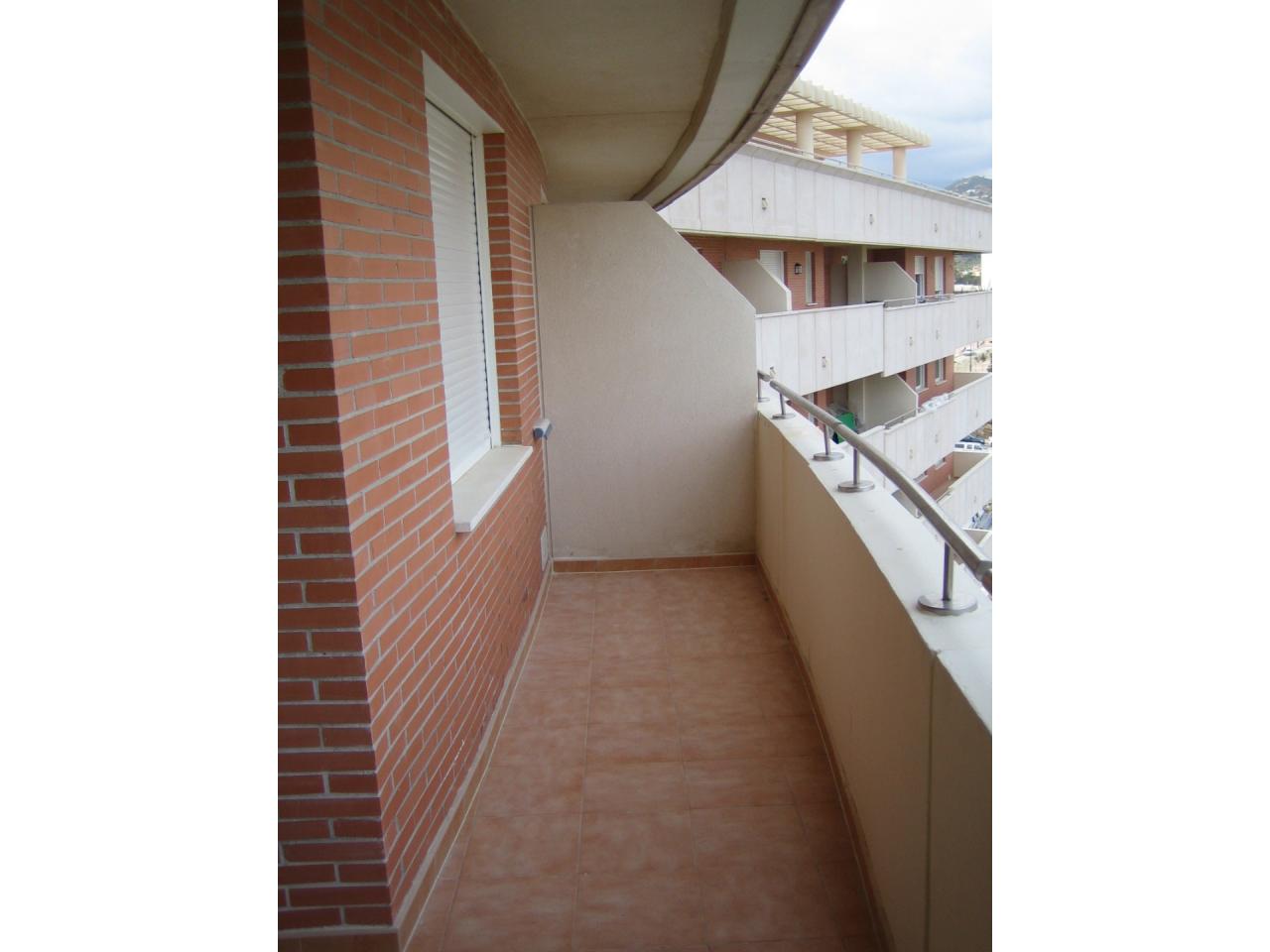 Se alquila apartamento de un dormitorio en el centro de Estepona - mibgroup.es