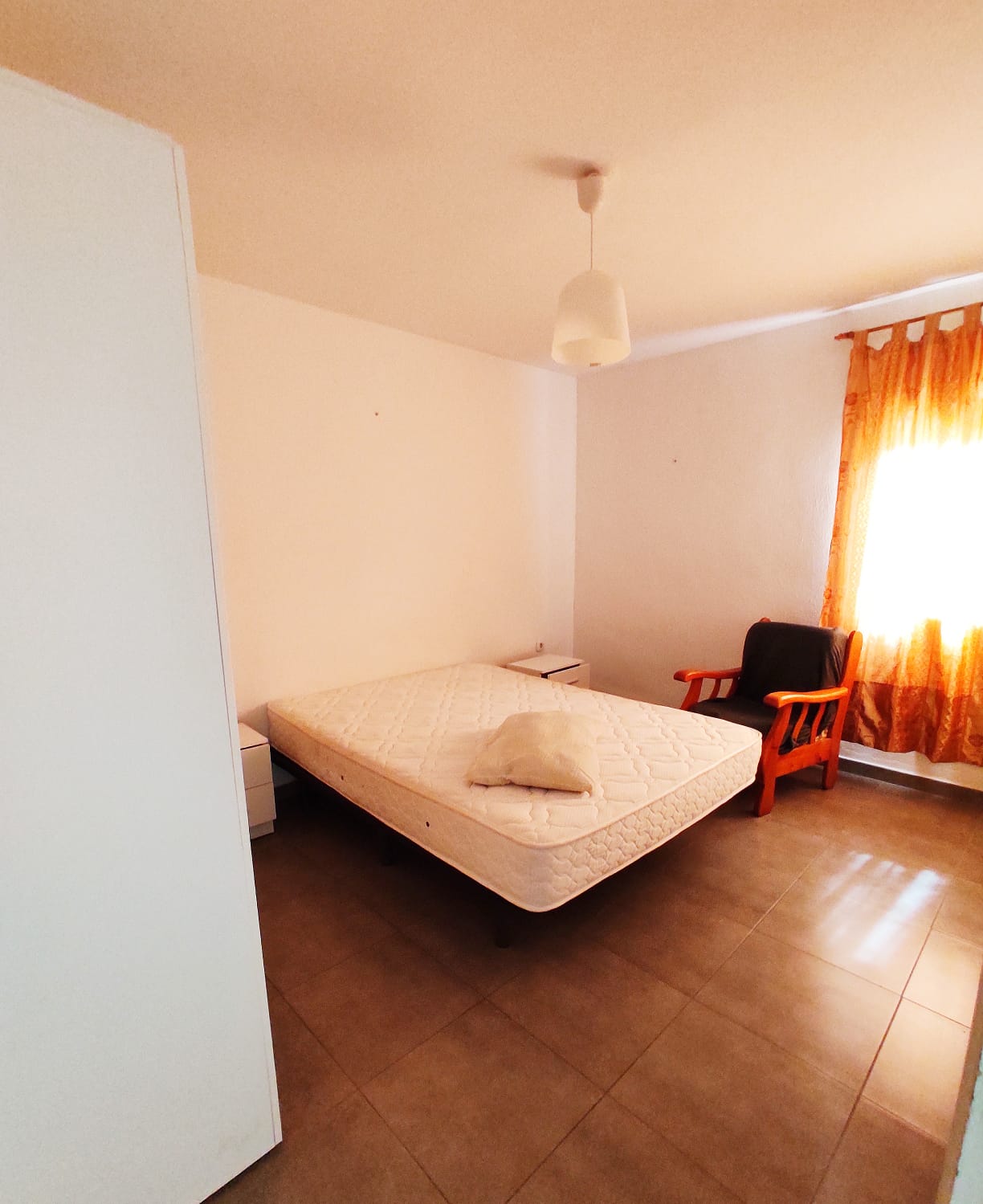 2 спальная квартира в аренду в центре Эстепоны - thumb - mibgroup.es