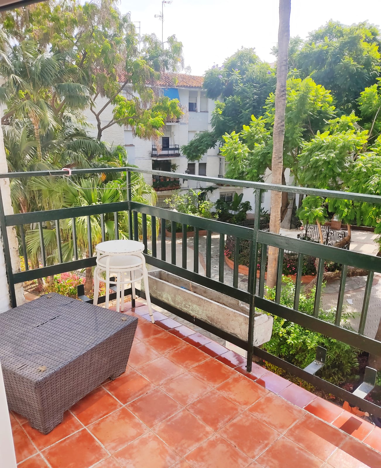 2 спальная квартира в аренду в центре Эстепоны - mibgroup.es