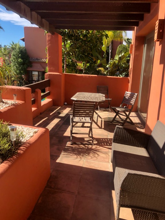 3 спальный таунхаус в аренду в Манильве - mibgroup.es