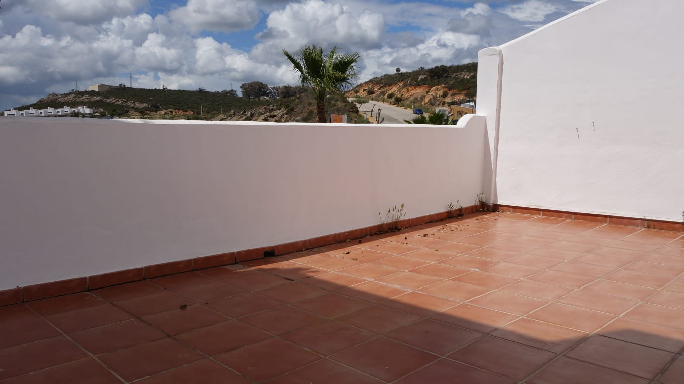 Large 3 bedroom townhouse for rent in Manilva - thumb - mibgroup.es