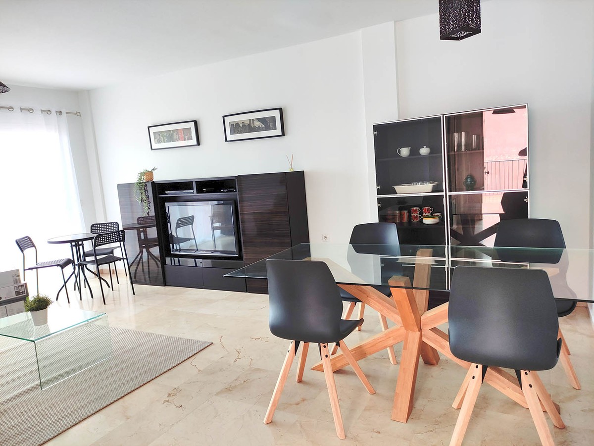 2 bedroom penthouse for rent in Manilva - mibgroup.es