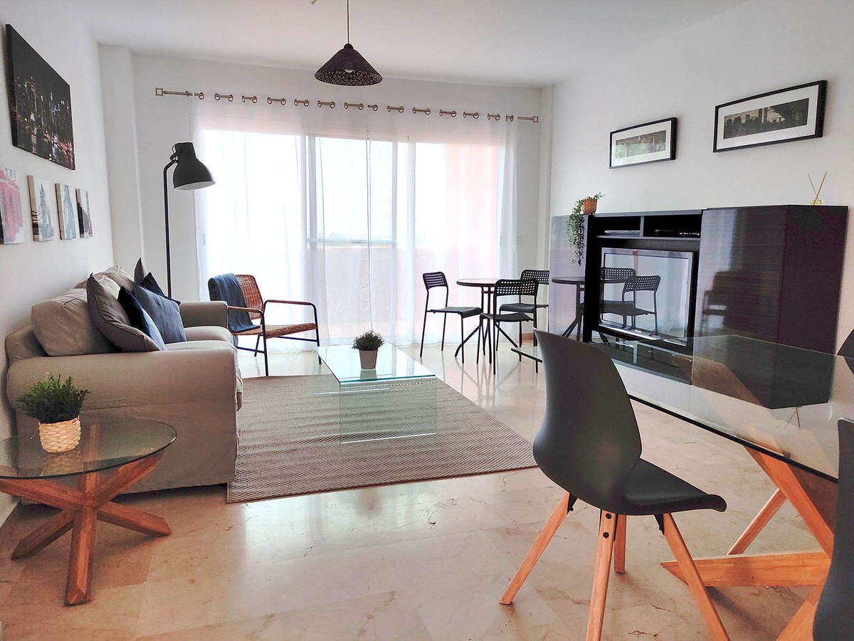 2 bedroom penthouse for rent in Manilva - mibgroup.es