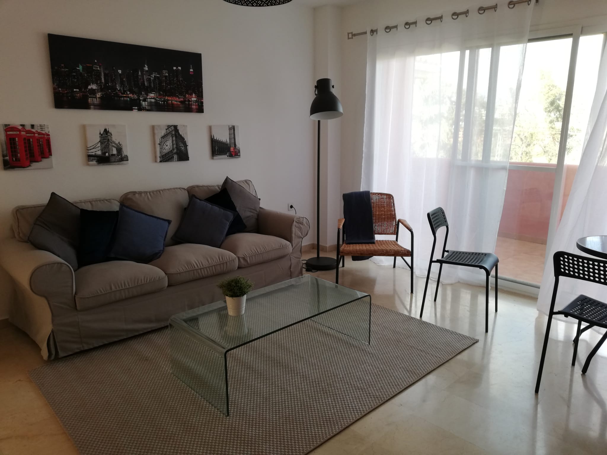 2 bedroom penthouse for rent in Manilva - mibgroup.es
