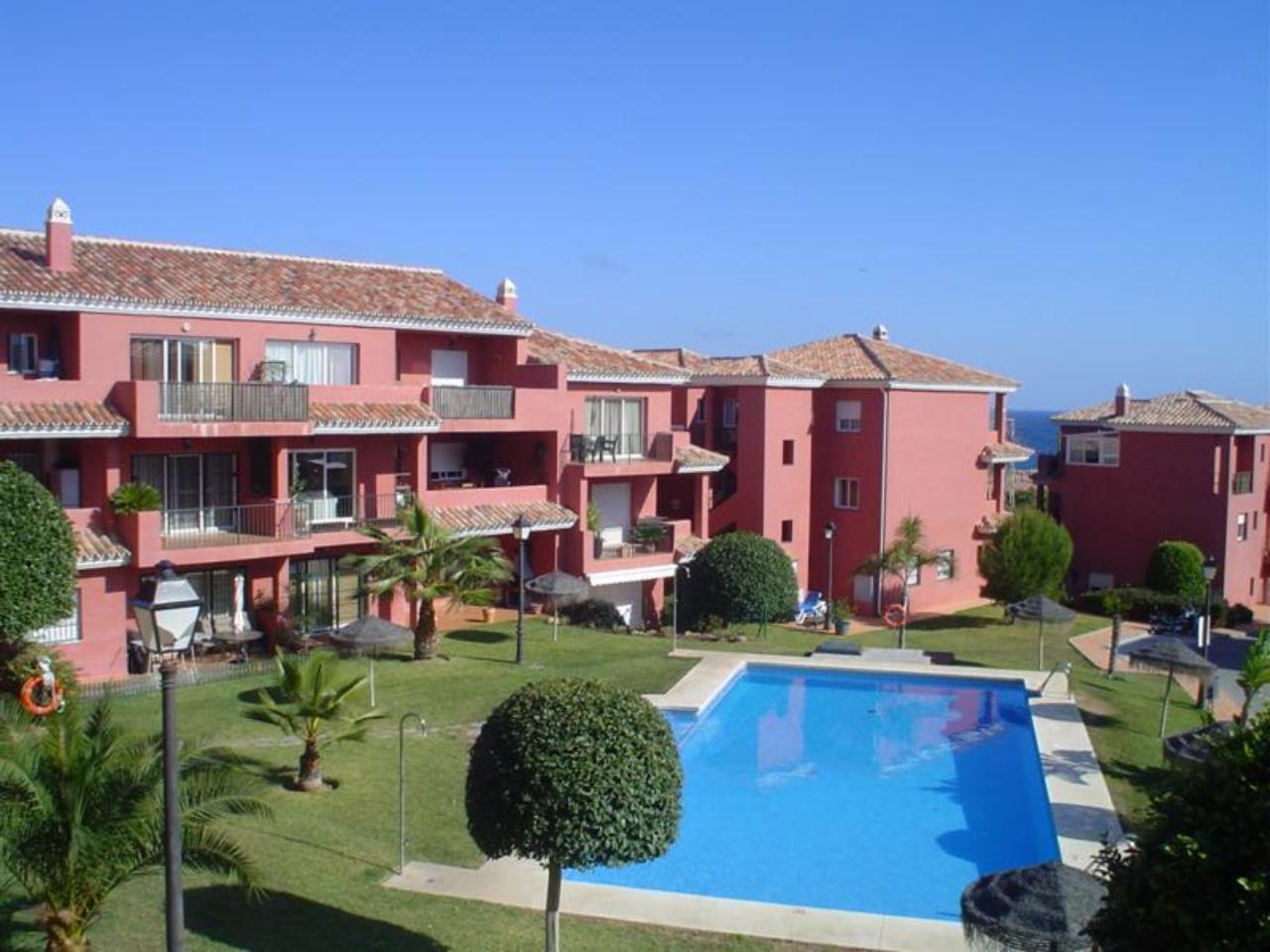 2 bedroom apartment for rent in Manilva near the beach - mibgroup.es