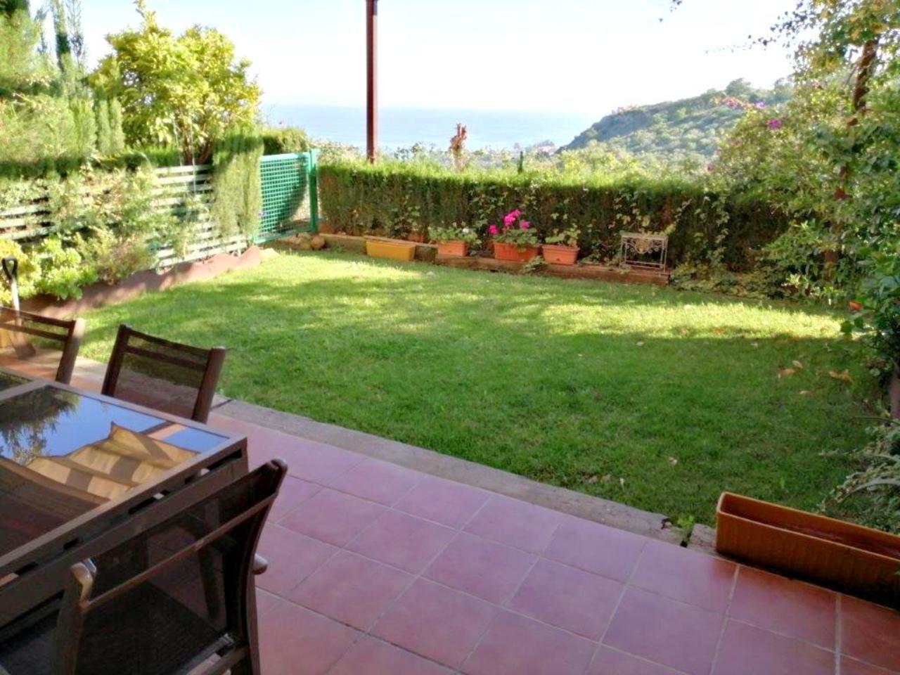 2 bedroom apartment in Manilva with sea views for rent - mibgroup.es