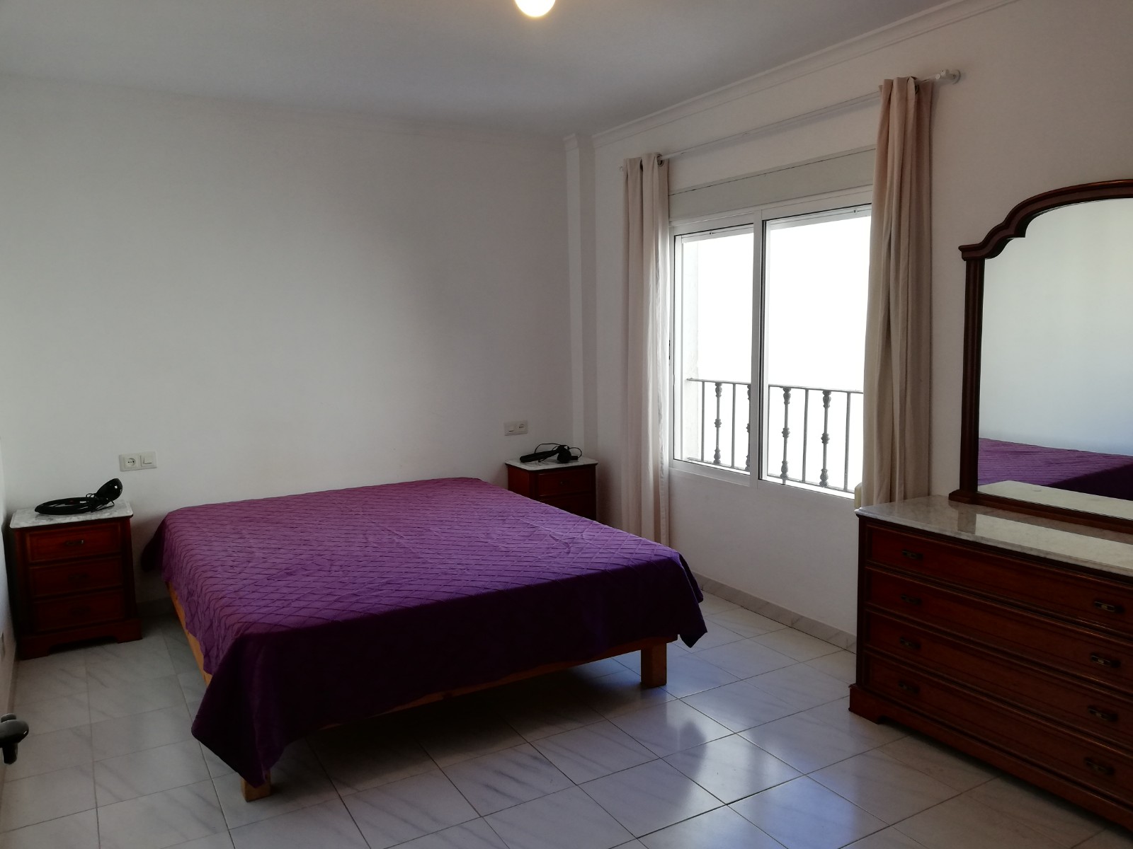 Ático de un dormitorio en alquiler en Sabinillas con vistas al mar - mibgroup.es