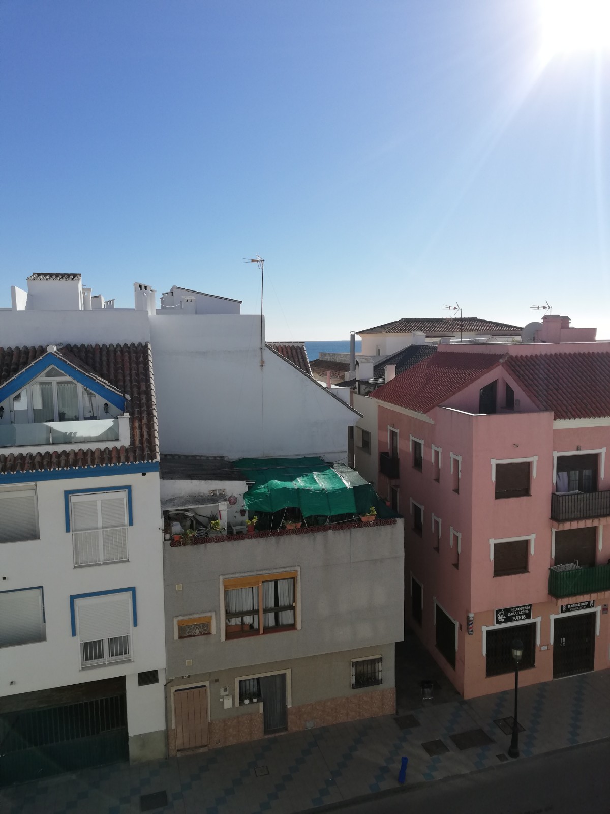 Ático de un dormitorio en alquiler en Sabinillas con vistas al mar - mibgroup.es