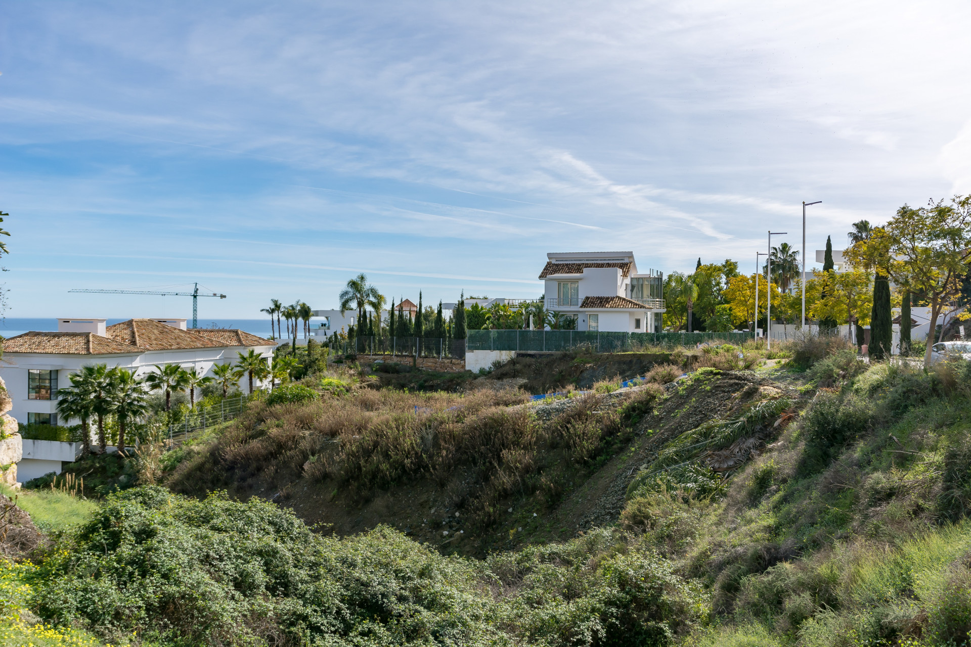 Terreno con vistas al mar en Benahavis - mibgroup.es