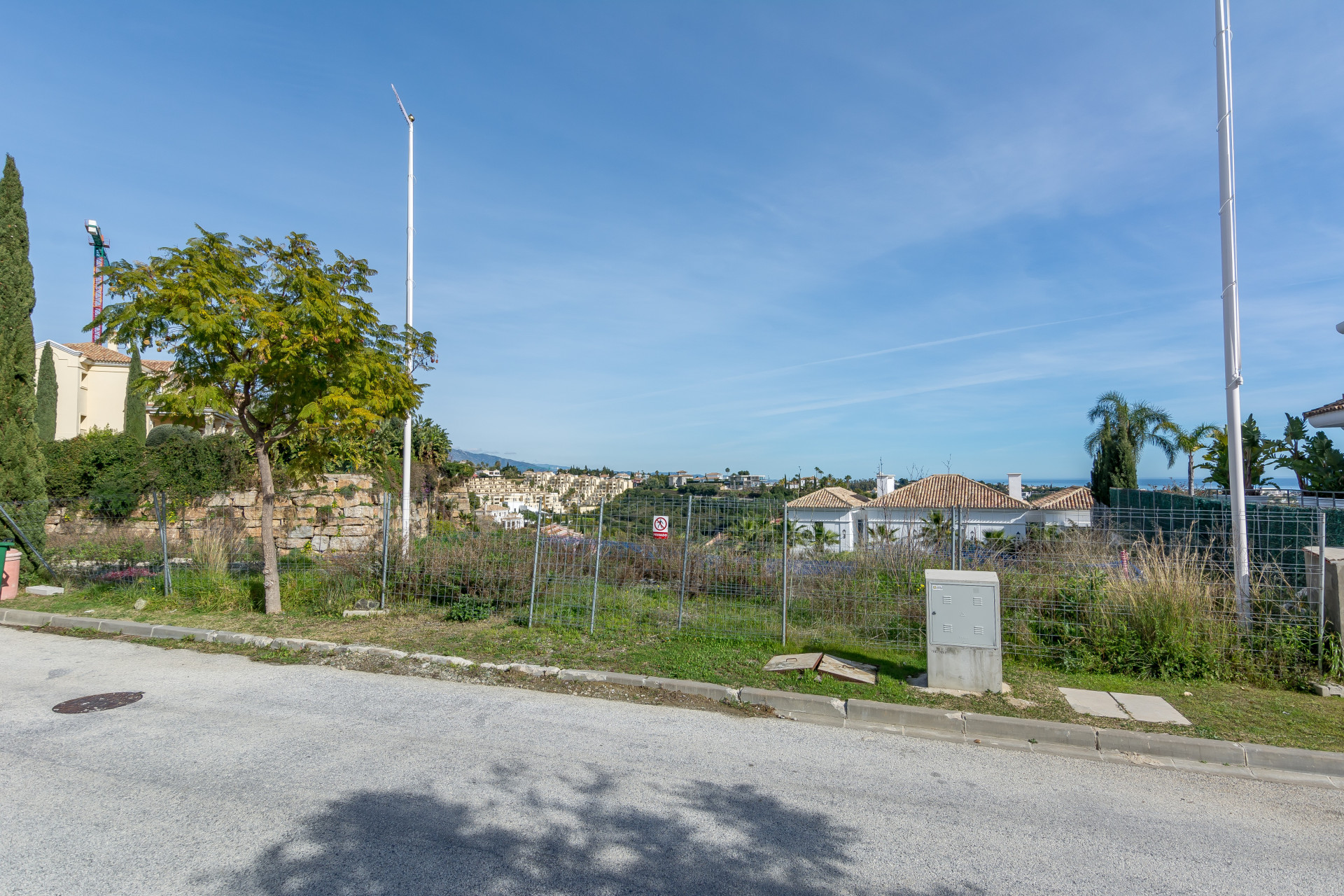 Terreno con vistas al mar en Benahavis - mibgroup.es