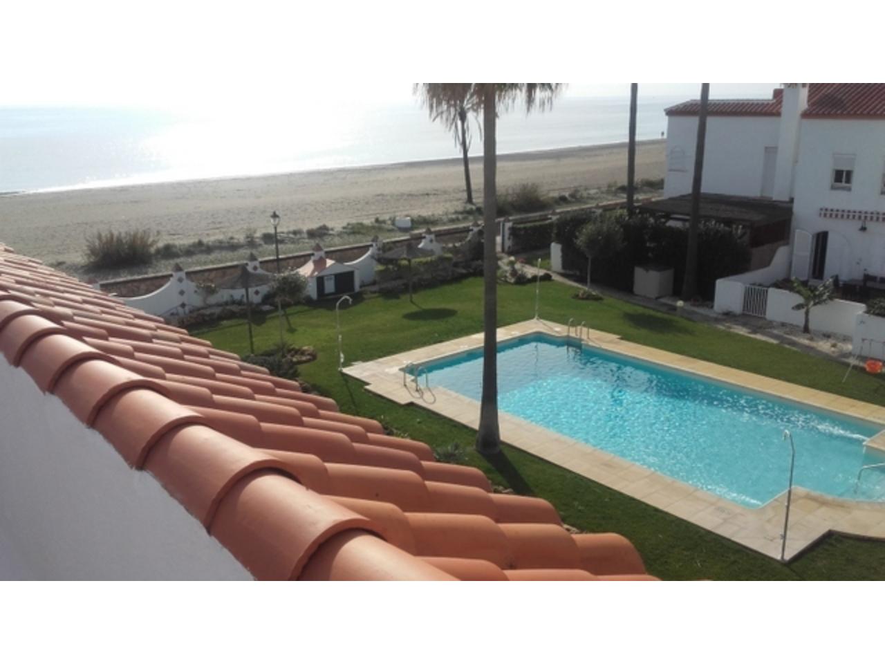 Adosado en alquiler en La Chullera - mibgroup.es